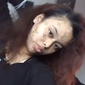 Meet your Posher, Angie